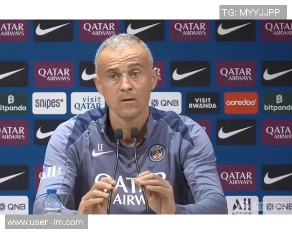 恩里克坚定支持舍瓦利耶:球从后卫双腿间飞过我们对他的表现充满信心 恩里克坚定支持舍瓦利耶:球从后卫双腿间飞过我们对他的表现充满信心