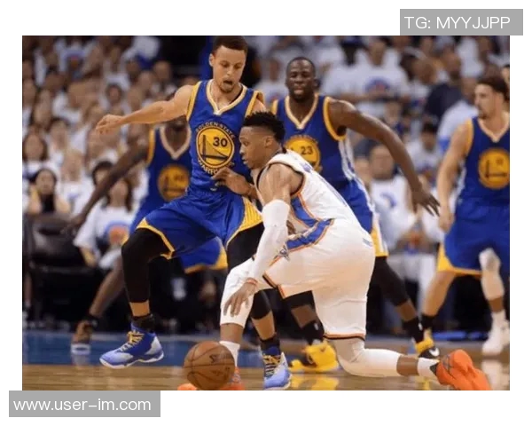 小阿德尔曼强调无私打球是赢得大比分胜利的关键所在 小阿德尔曼强调无私打球是赢得大比分胜利的关键所在