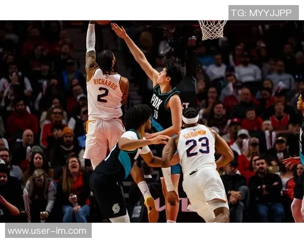 媒体人分析大体型优势称今日投篮失准抢篮板将决定比赛胜负 媒体人分析大体型优势称今日投篮失准抢篮板将决定比赛胜负