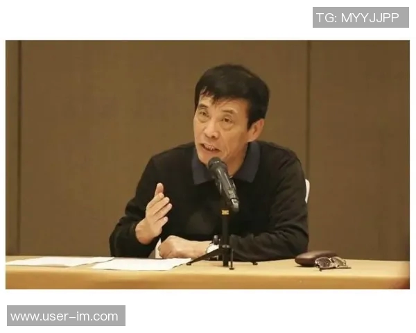 陈戌源对记者文章不满中层干部传达少说两句意图